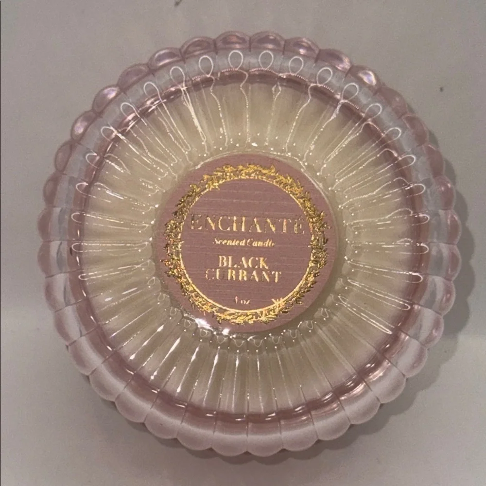 Enchante black currant candle 4 0z